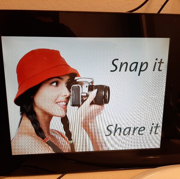 Memory Frame digital photo frame 10 x 13 inches - Picture 3 of 5